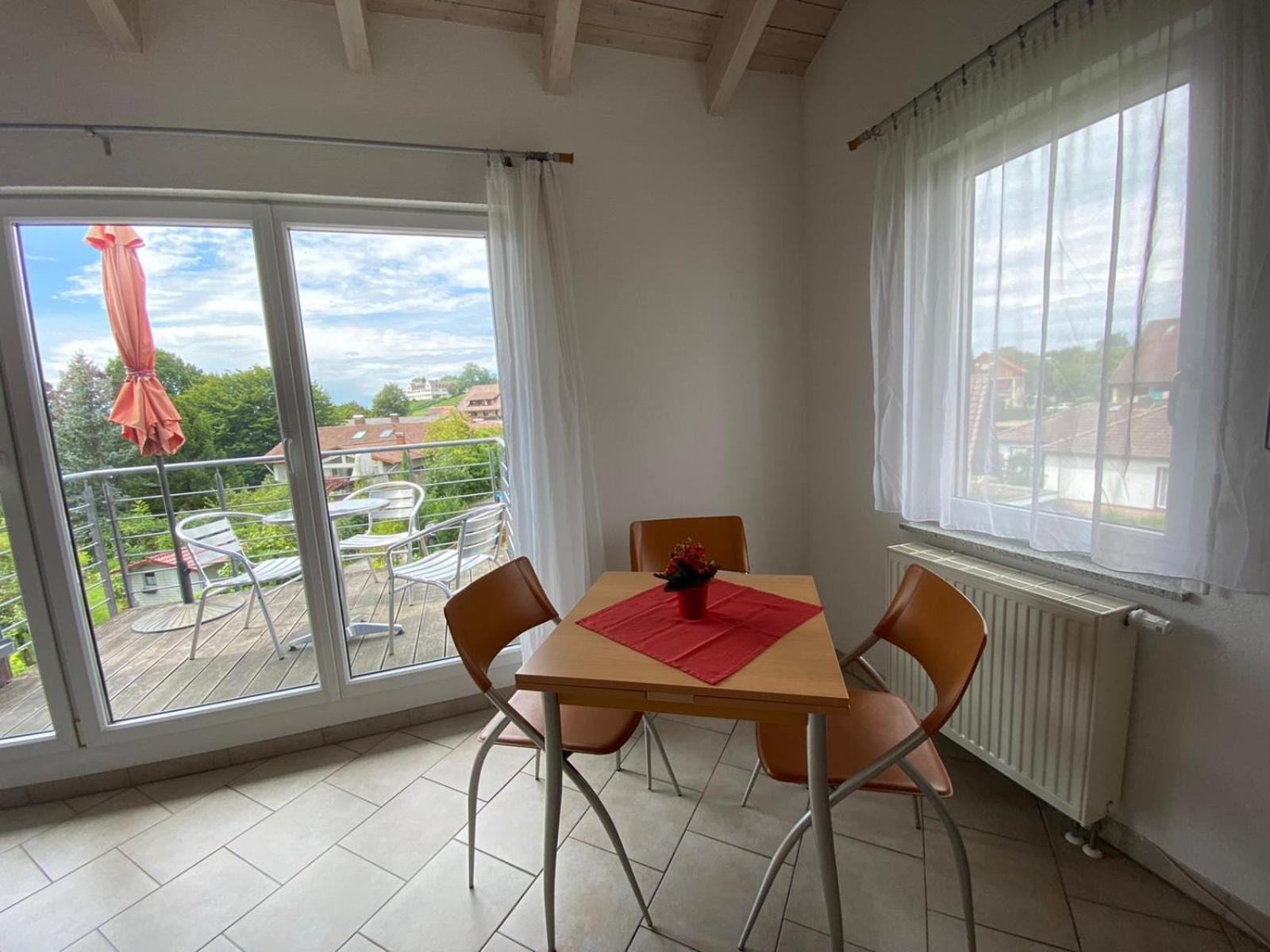 Haus Lorenz, Ferienwohnungen Immenstaad am Bodensee Εξωτερικό φωτογραφία