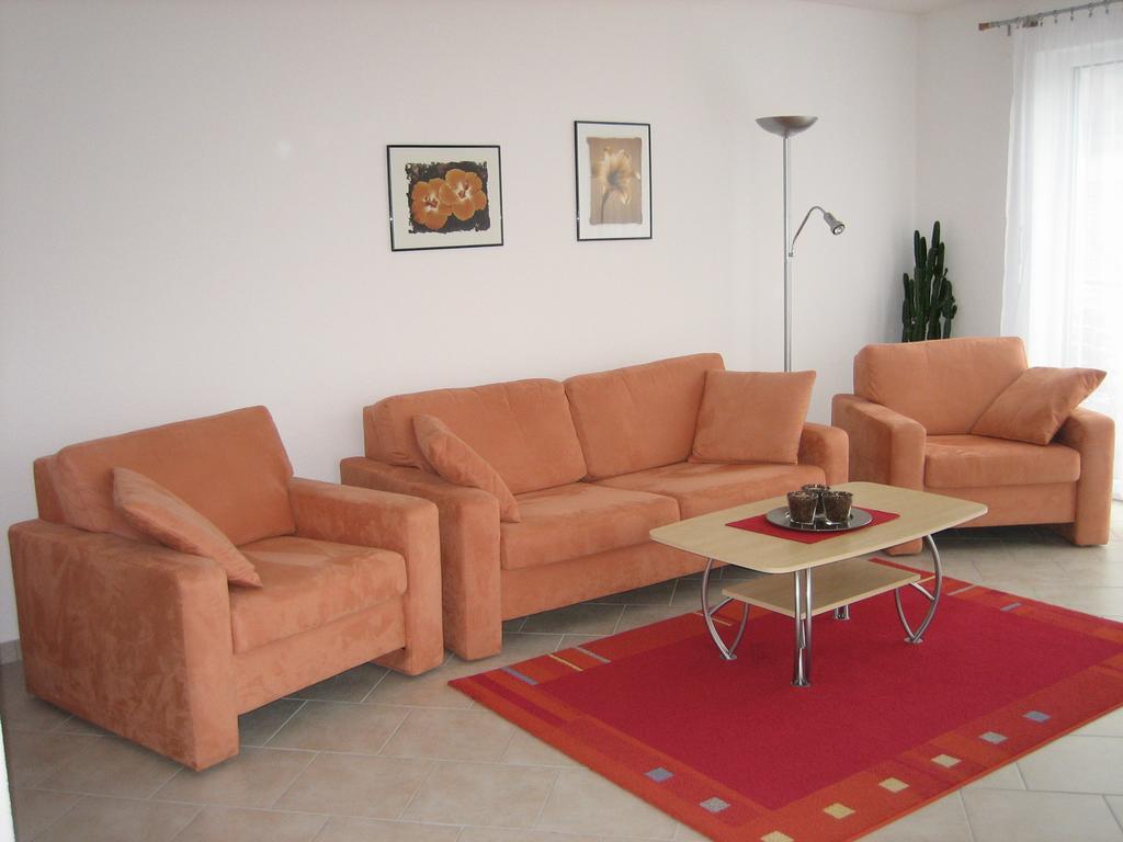 Haus Lorenz, Ferienwohnungen Immenstaad am Bodensee Εξωτερικό φωτογραφία